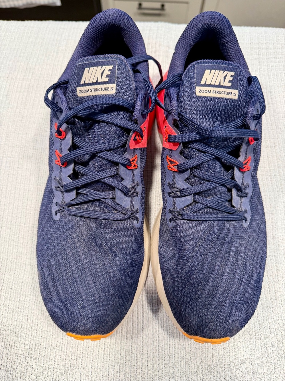 Nike men's size 11 Navy/ Red and Orange Running Sneakers